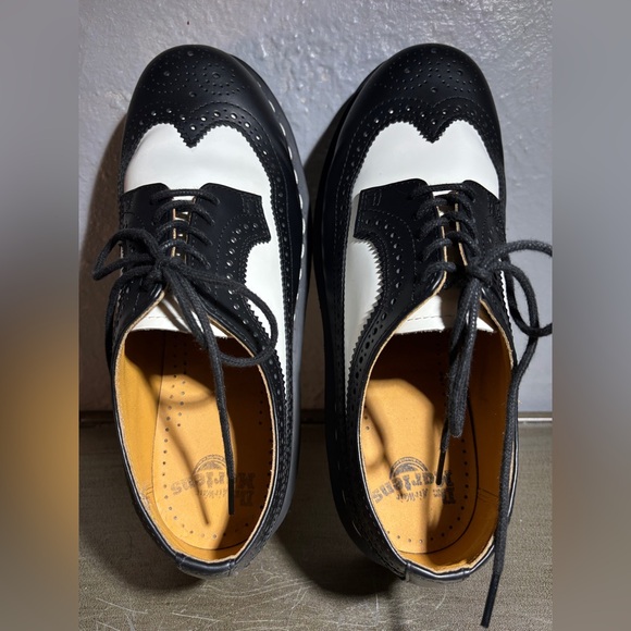 MENS DR MARTINS BEX SMOOTH LEATHER BROGUE SHOES - Picture 10 of 15